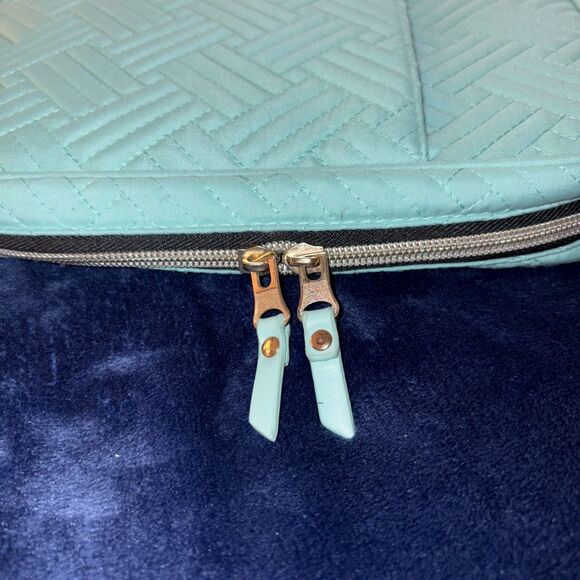 Quilted Jewelry  Organizer  Travel Case Zip Closure Multi Holders Unbranded - Picture 6 of 8